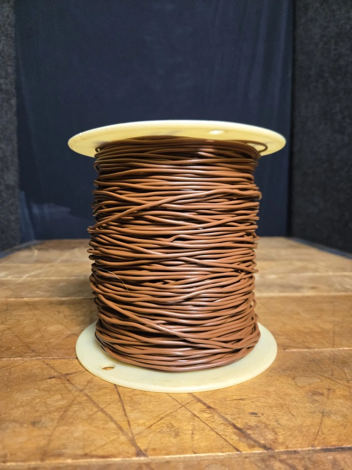 Провод альфа 1859/19 BR005 14 AWG 19/27 коричневый 600 В, 576 футов - Изображение 1 из 2