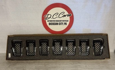 🌟BRAND🌟NEW🌟2019-2023 JEEP CHEROKEE FRONT RADIATOR GRILLE INSERT KIT MOPAR - Image 1 of 4