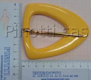FIBBIA PER CINTURA COL. GIALLO - TRIANGOLARE ARROTONDATA cm 9,5 x cm 8,0 - Picture 1 of 1