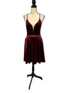 Alyce Paris Wine Burgundy Red Embellished V-neck Velvet A-line Mini Dress 8 $198 - Picture 1 of 2