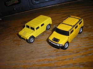 NICE Lot of 2 Different Maisto Commando Hum-v & Hummer H2 SUV's Free SHIPPING - Picture 1 of 4