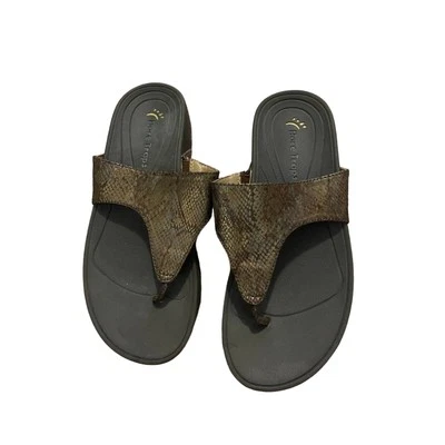 Sandalias chanclas con estampado de serpiente Bare Traps Galina talla 6 Foto 1 de 4