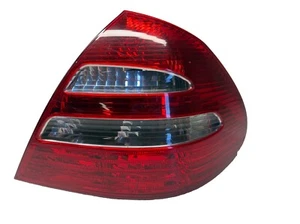 2003-06 Mercedes Benz E320 SDN Rear Right Passenger Tail Light Lamp A2118200464 - Picture 1 of 9