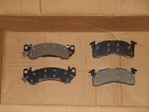 Chevy GMC Truck 1979-95 Front Brake Pads Raybestos RRD153M Made in USA