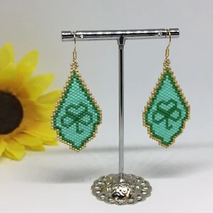 Custom Beaded Shamrock Light Weight Dangle Earrings Gold Tone Green Clover - Picture 1 of 4