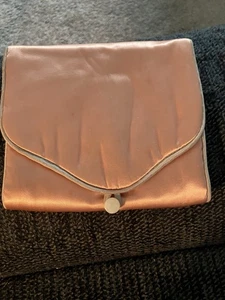 Vintage rosa Satin Taschentuch Tasche 5,25” x 6” x 15” - Bild 1 von 3