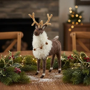 Scaffale per renne in lana di Natale primitivo casale con campane 12,25" - Foto 1 di 4