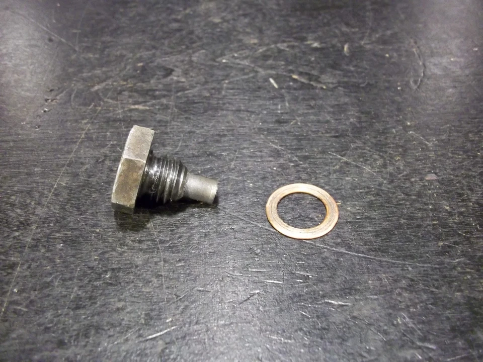 Husqvarna CR 400 CR400 1972 perno de drenaje de aceite de motor Foto 1 de 1