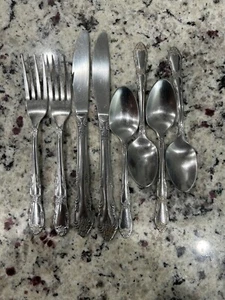 Vintage Wm Rogers Oneida Dream Rose Besteck 8 Teile 2 Gabel 2 Messer 4 Teelöffel - Bild 1 von 8