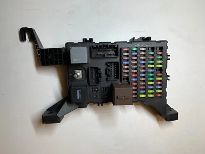 Scatola fusibili Jaguar X-type 2.0 D 4x43-14A073-AC PJB X400 - Immagine 1 di 4