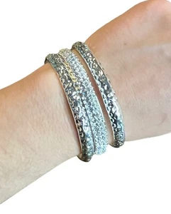 3er Set Metall & Kristall Pave Armreif Armbänder 2,6 Zoll Durchmesser - Bild 1 von 10