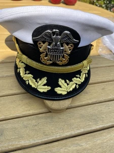 US Navy Officers White Visor Cap And Badge AND Spare Covers & Chin Strap 7 1/2 - Picture 1 of 15