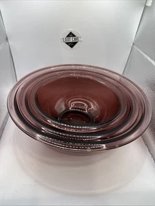 Vintage Pyrex Vision Set of 3 Purple Cranberry Nesting Mixing Bowls 323 325 355 - Picture 1 of 9
