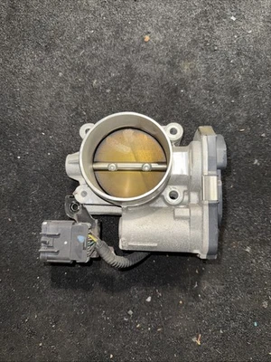 Cadillac CTS 2008-2014 3,6 L 3,0 L carrocería del acelerador 12632172AB fabricante original Foto 1 de 3