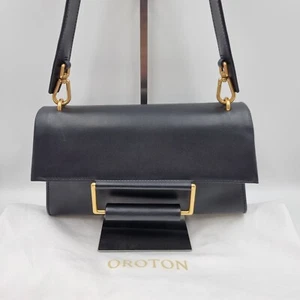 Oroton Edith Black Genuine Leather Medium Day Bag Shoulder Baguette Purse - Picture 1 of 14