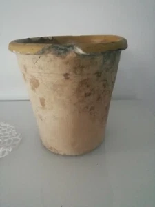 Vaso cilindrico fine ottocento in terracotta alto 15,4 cm. base cm.11,2 - Foto 1 di 4