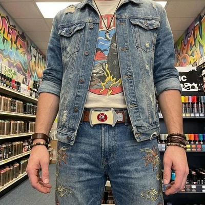 Uomo Metallo Argento Strada Moda Cintura Fibbia Graffiti Spray Pittura Teschio - Immagine 1 di 4