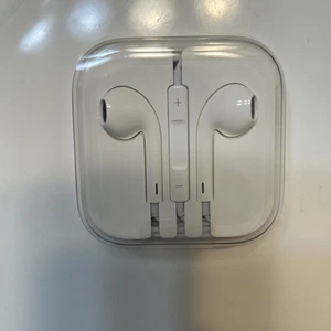 Original OEM Apple iPhone EarPods Wired 3.5mm Headset Earbud Headphones New - Photo 1 sur 6