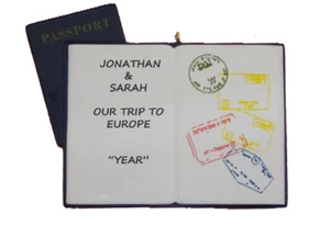 Adorno de Navidad de vacaciones de viaje de pasaporte personalizado - Imagen 1 de 1