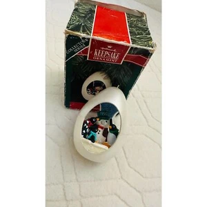 Vintage Hallmark Keepsake Christmas Ornament Winter Surprise 1992 Penguins - Picture 1 of 4