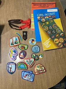 Vintage GIRL SCOUT Patch Books with 22 Badges and Pins - Picture 1 of 6