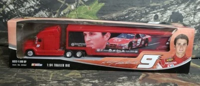 Plataforma de remolque Nascar Winner's Circles Kasey Kahne 1:64 #54187 G4 Foto 1 de 4