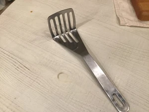 Rostfrei Inox Heavy Duty Full Stainless Steel Slotted Angled Potato Masher - Picture 1 of 4