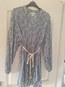 H&M Ladies Swing Top With Belt Size Medium - Picture 1 of 4
