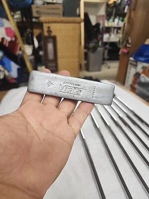 Dunlop Golf Club 35” Vista Model 4L LH Left Handed Putter - Image 1 of 4