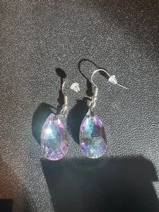 Pendientes colgantes biselados púrpura azul rosa ¡NUEVOS SIN ETIQUETAS! - Imagen 1 de 1