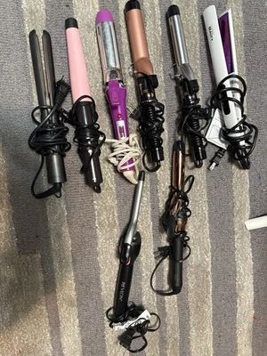 Lote de rizadores y plancha de pelo todo en buen estado Foto 1 de 4