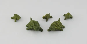 Vintage Miniature Turtle Family Figurine Made in Hong Kong 5pc Lot 1" & 2" - Picture 1 of 7