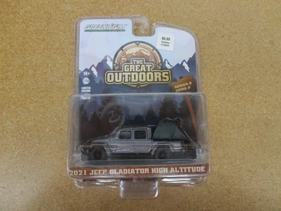 2021 Jeep Gladiator truck GREENLIGHT 1/64 Great Outdoors toy diecast B16Z - Image 1 of 4