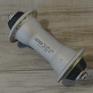 Shimano Deore XT HB-M751 32 Hole Front Hub Silver - Picture 1 of 4