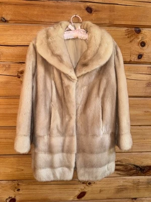 Vintage Womens Blonde Mink Fur Coat  - Image 1 of 4