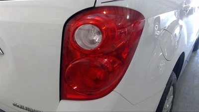 2011 Chevrolet Equinox RH Passenger Tail Light Assembly OEM Used 1126820 Foto 1 de 4