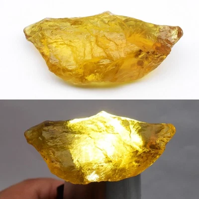 💎 88.37ct 46.5x25mm Rough Natural Greenish Yellow Quartz - Brazil Gemstone - Image 1 of 4
