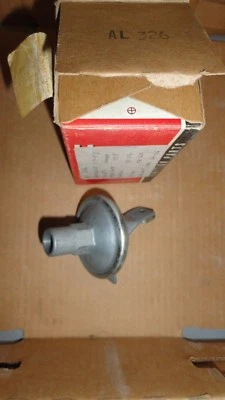 1958 CHRYSLER WINDSOR SARATOGA DODGE CORONET V8 DISTRIBUTOR VACUUM ADVANCE  - Image 1 of 3