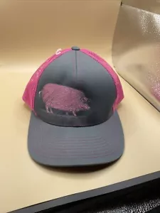 Rosa/grau Pacific Kopfbedeckung - besticktes Schwein - Netzrücken - verstellbare Mütze/Kappe Neu - Bild 1 von 8