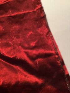 SILK LUREX 2-TONE RED SHIMMER  CRISP FABRIC REMNANT 46 CMS X 84 CMS. NEW!
