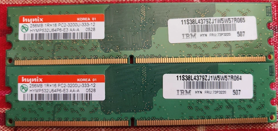 2 x Hynix RAM ddr2 256mb pc2-3200 HYMP 532u64p6-e3 240pin NON ECC usata - Immagine 1 di 1