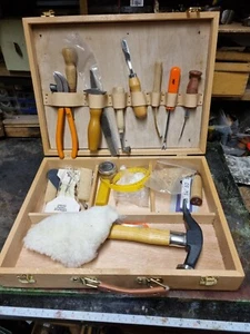 Shoemakers Make Your Own Shoes Starter Kit Tools Materials Cobblers Gift - Picture 1 of 12