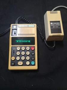 Rare calculatrice vintage TOSHIBA BC-0804B avec alimentation secteur 1973 - Photo 1/16