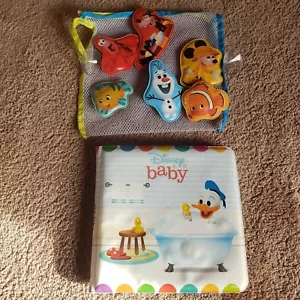 Libro del tempo Disney Baby Bath con personaggi a ventosa e borsa da bagno - Foto 1 di 12