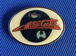 CRATERE METEORICO IN ARIZONA CON ASTRONAVE SOPRA magnete SOUVENIR - Foto 1 di 3