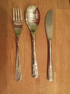 WMF Kinderbesteck 3-tlg. Mädchen und Jungen Messer Gabel Löffel 17cm Top Zustand - Bild 1 von 4