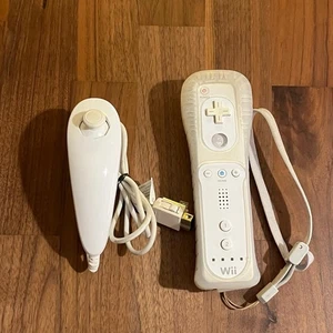 Wii Mote - Controller - Nintendo Wii + Nunchako inklusive - Weiß - Original - Bild 1 von 10