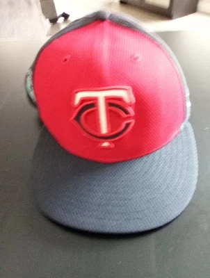 New Era MLB 2017 Game Used Spring Training Minnesota Twins Fitted Cap+BONUS! - Image 1 of 4
