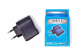 Téléphone Portable Chargeur MP7 MP8 Fiche 110V-220V pour ni-Cd NI-MH LI-ION Pile - Photo 1 sur 5