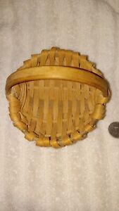 Vintage Handmade Split Oak Miniature Egg Basket ~ 2.5 inches tall!